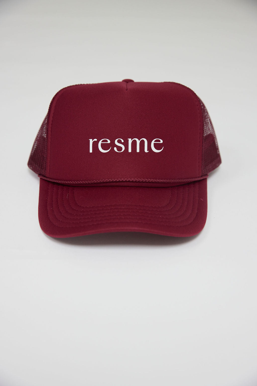 Resme Trucker Hat in Burgundy